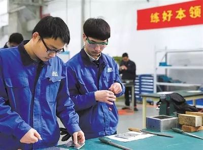 加入珠海一職實驗學校,找到精英人生的敲門磚!